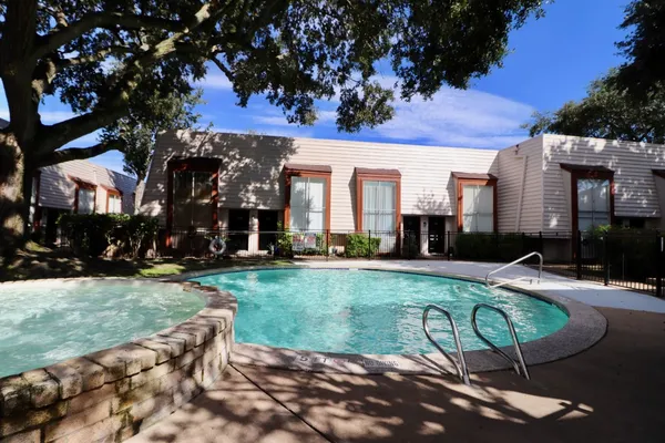 $1,500 | 5929 Queensloch Drive, Unit 132, Houston, TX 77096