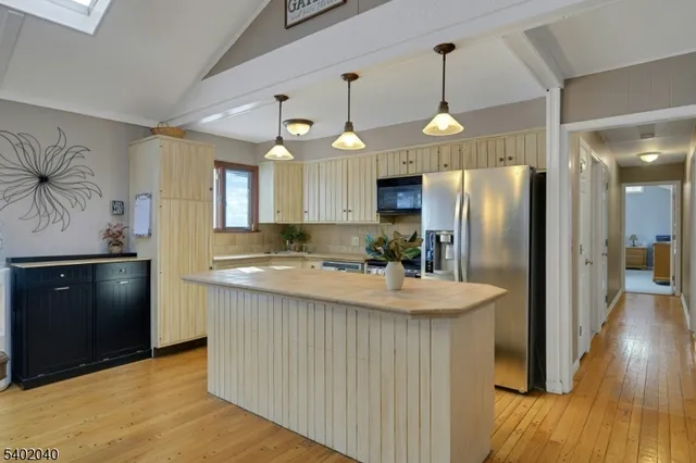 $549,000 | 153 Forest Lake Drive North, Andover, NJ 07821