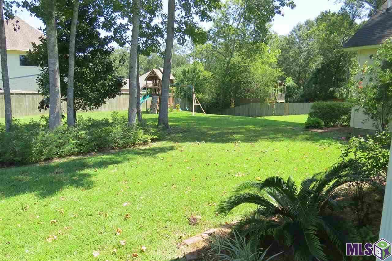 3919 Meadow Ridge Drive Baton Rouge, LA 70817 - Photo 21 of 26 Gallery Image 21
