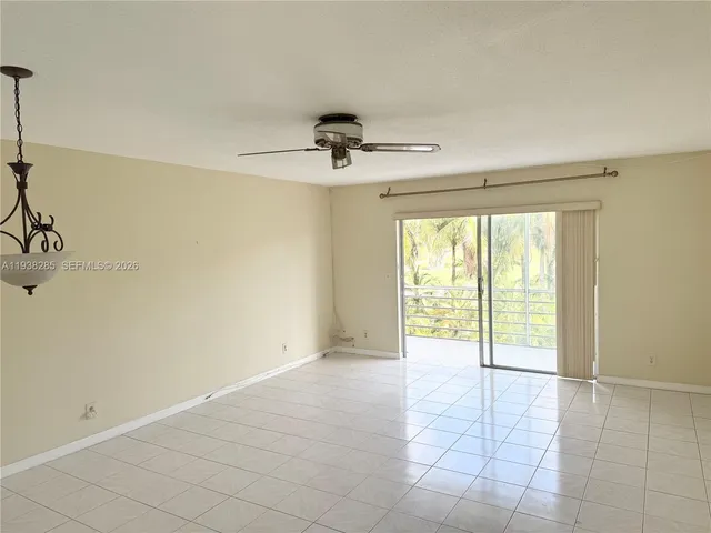 $1,500 | 300 Northeast 14th Avenue, Unit 404, Hallandale Beach, FL 33009