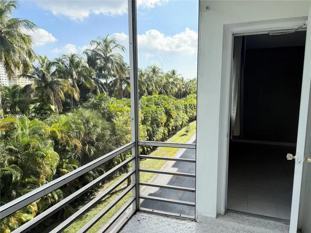 a view of balcony with floor