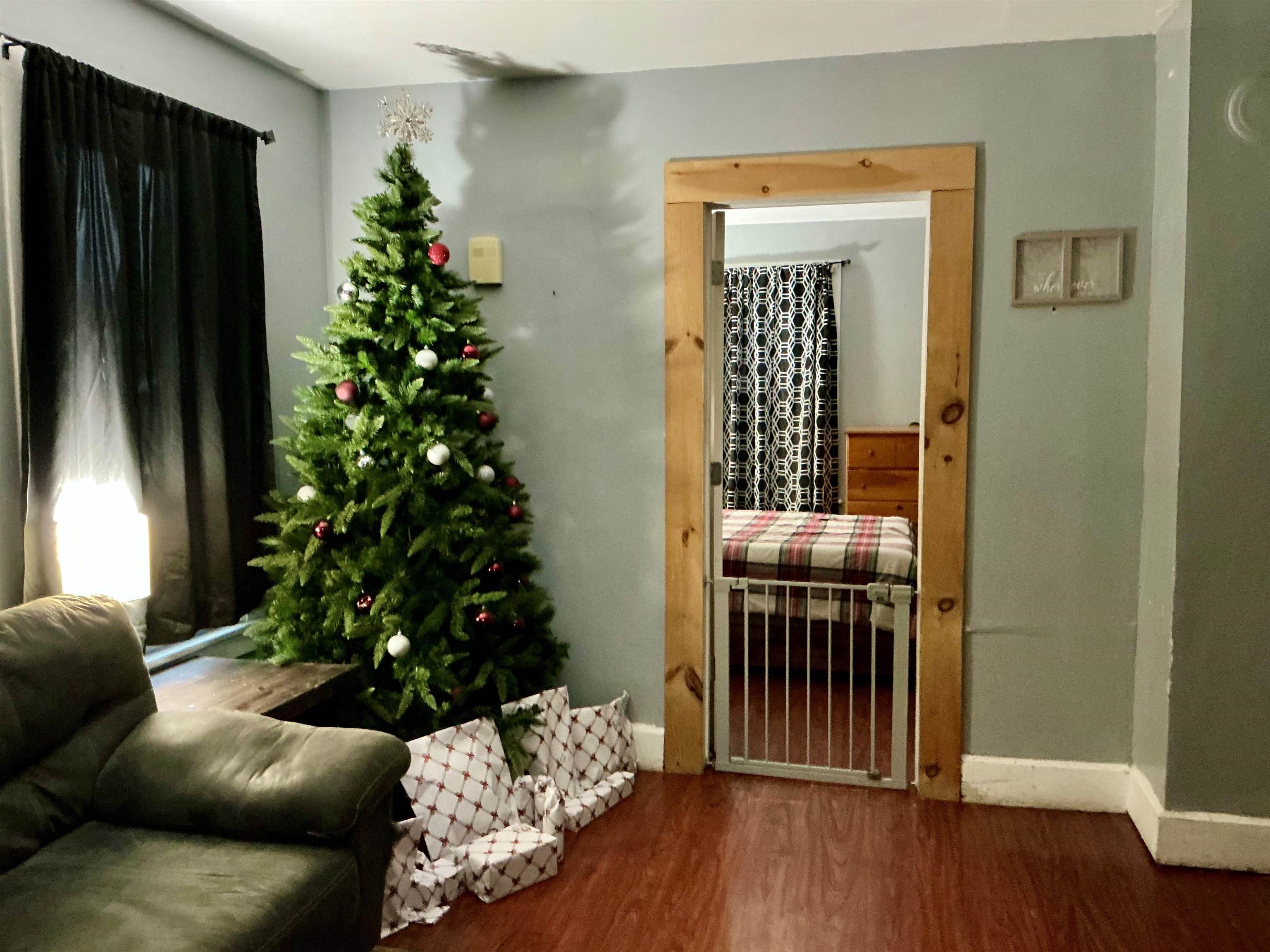 340 Pleasant Street Bennington, VT 05201 - Photo 3 of 7