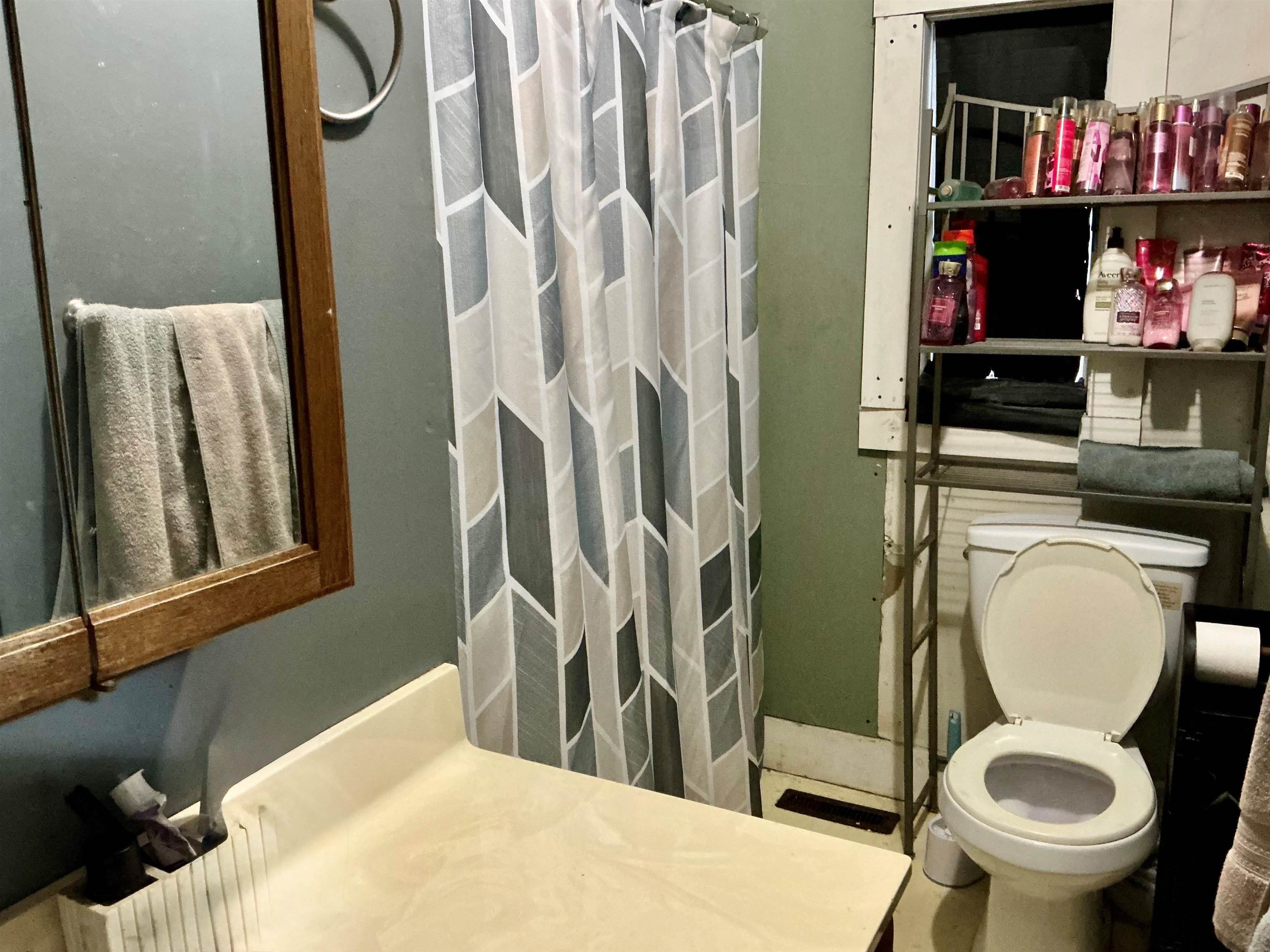 340 Pleasant Street Bennington, VT 05201 - Photo 5 of 7