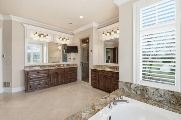 $2,690,000 | 1264 Mary Hill Circle, Hartland, WI 53029
