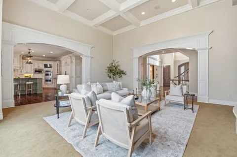 $2,690,000 | 1264 Mary Hill Circle, Hartland, WI 53029