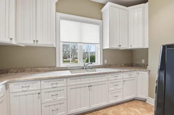 $2,690,000 | 1264 Mary Hill Circle, Hartland, WI 53029