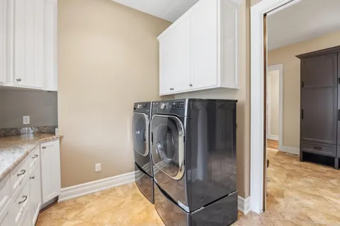 $2,690,000 | 1264 Mary Hill Circle, Hartland, WI 53029