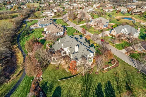 $2,690,000 | 1264 Mary Hill Circle, Hartland, WI 53029