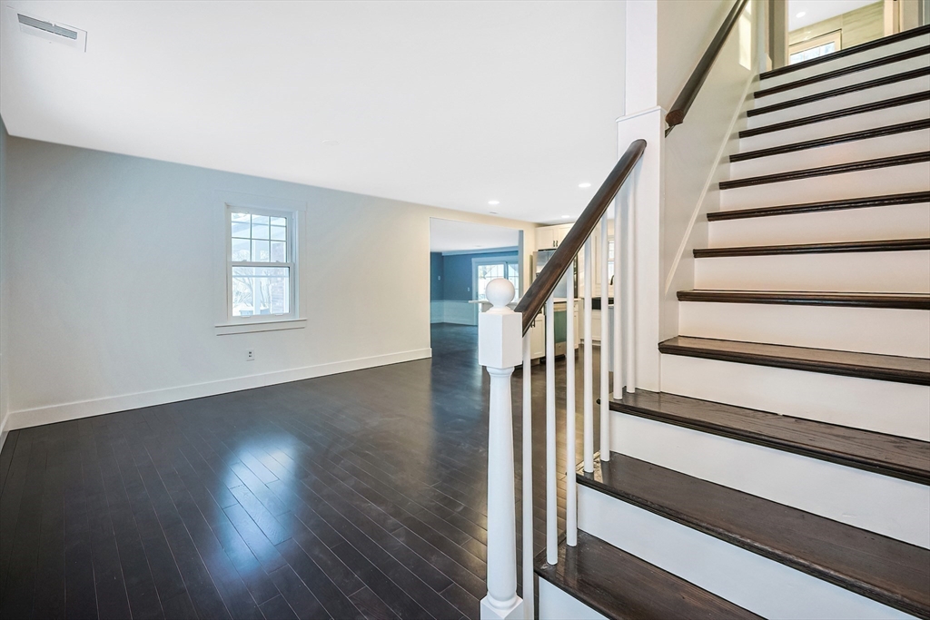 26 Dunstable Road Westford, MA 01886 - Photo 9 of 23 Gallery Image 9
