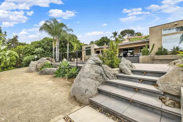 $2,599,000 | 16117 Martincoit Road, Poway, CA 92064