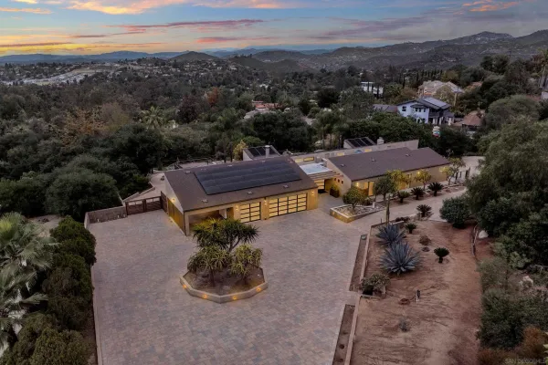 $2,599,000 | 16117 Martincoit Road, Poway, CA 92064