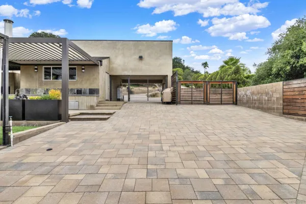 $2,599,000 | 16117 Martincoit Road, Poway, CA 92064