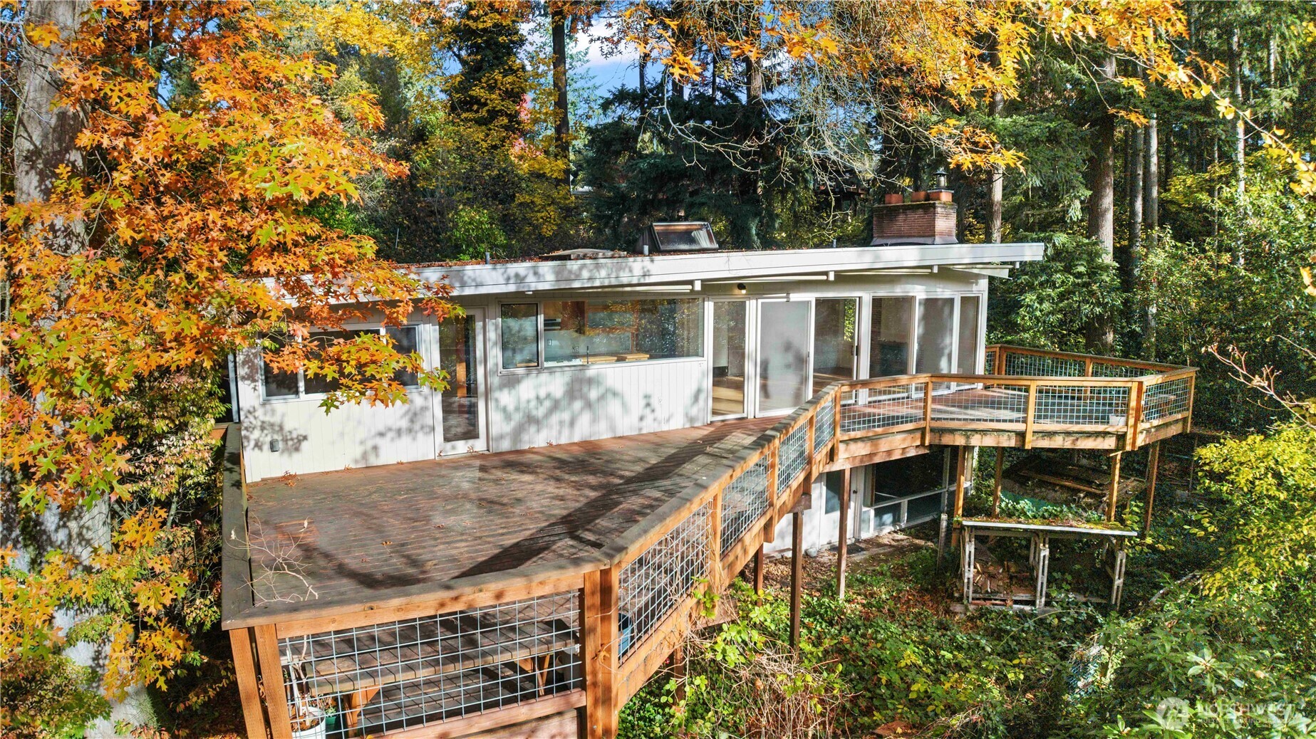 12117 Southeast 26th Street Bellevue, WA 98005 - Photo 5 of 38