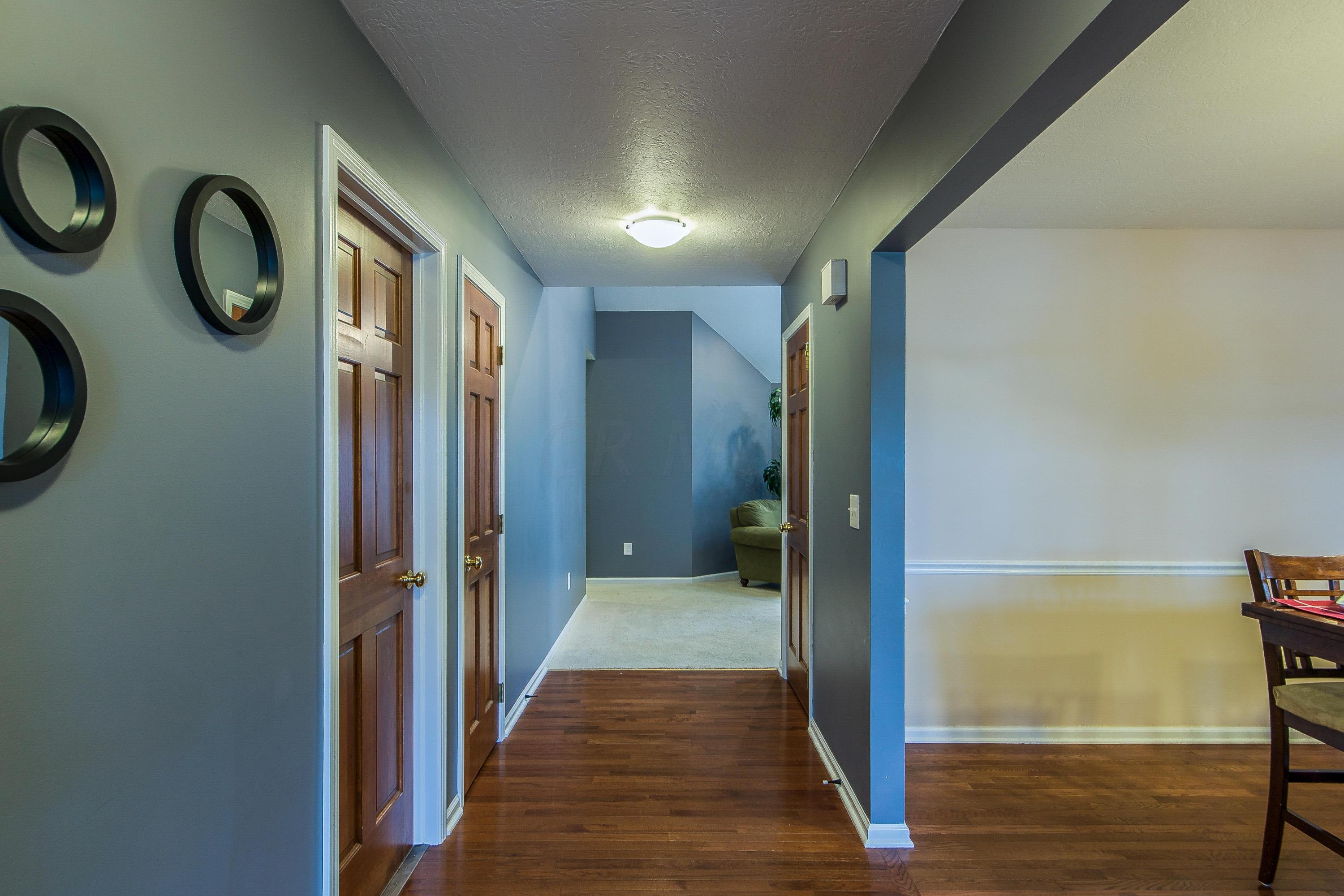277 Fox Ridge Circle Powell, OH 43065 - Photo 3 of 29 Gallery Image 3