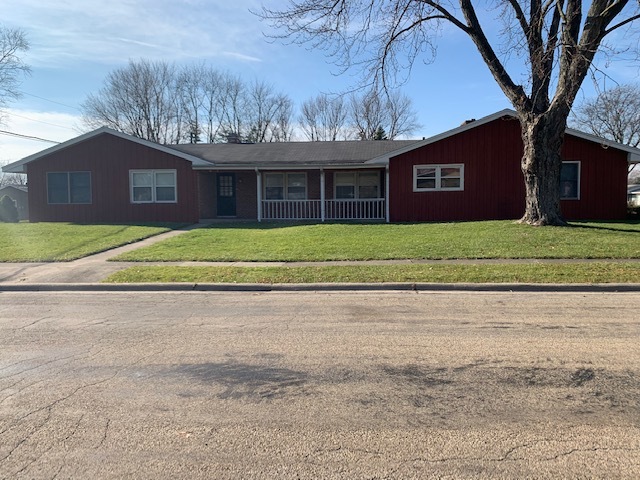608 Dennis Street Rochelle, IL 61068 - Photo 1 of 15
