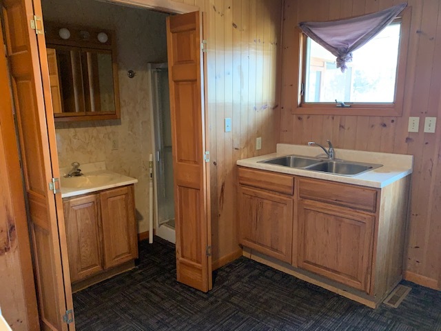 608 Dennis Street Rochelle, IL 61068 - Photo 10 of 15