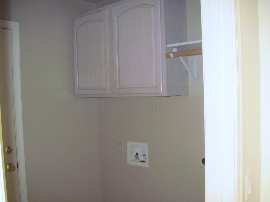 3782 South Bowman Road Apache Junction, AZ 85119 - Photo 8 of 10 Laundry Room