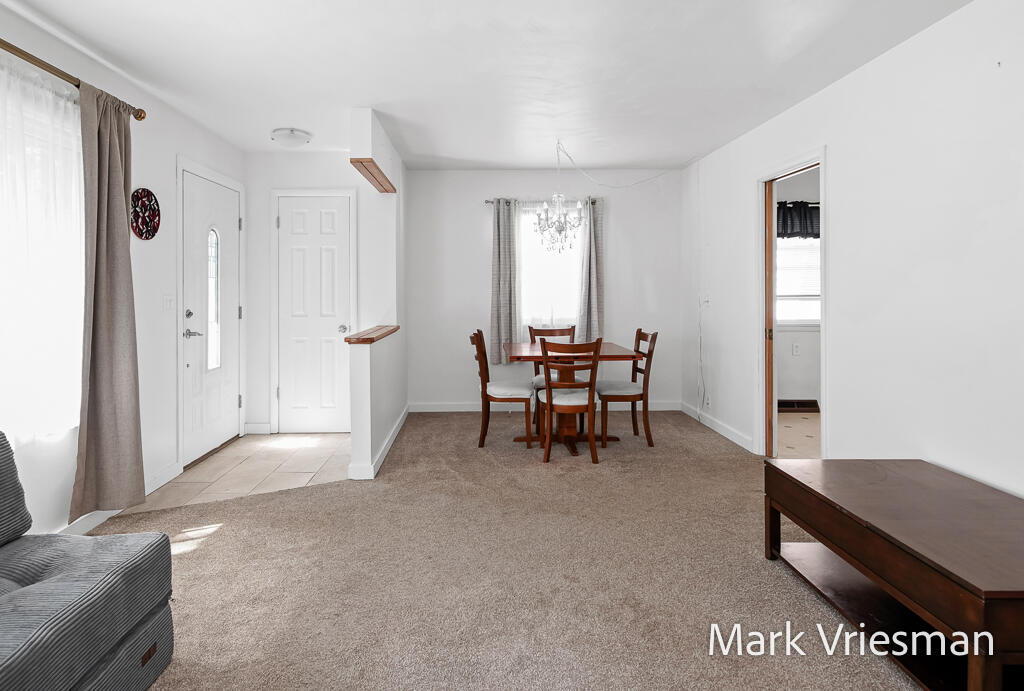 3125 Coolidge Road Muskegon, MI 49441 - Photo 8 of 46 3125CoolidgeRd-16LoRes