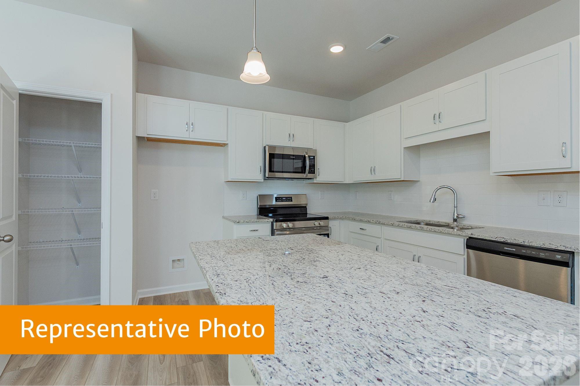 5608 Ringneck Road Charlotte, NC 28216 - Photo 5 of 35