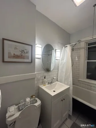 $2,000 | 458 Hillside Avenue, Hartford, CT 06106