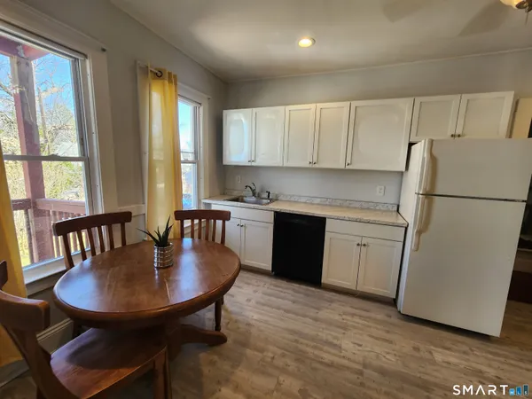 $2,000 | 458 Hillside Avenue, Hartford, CT 06106