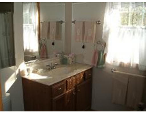 46 Glendale Road Southampton, MA 01073 - Photo 11 of 17 Gallery Image 11