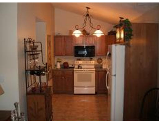 46 Glendale Road Southampton, MA 01073 - Photo 12 of 17 Gallery Image 12