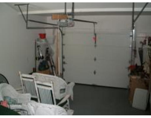 46 Glendale Road Southampton, MA 01073 - Photo 13 of 17 Gallery Image 13
