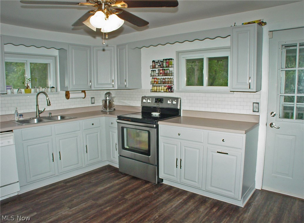 595 Middle Run Road Chester, WV 26034 - Photo 10 of 31