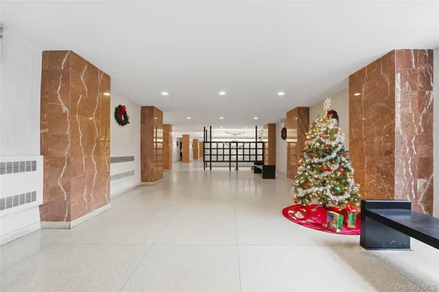 $435,000 | 5500 Fieldston Road, Unit 8AA | North Riverdale