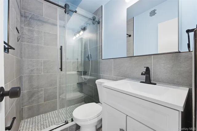 $435,000 | 5500 Fieldston Road, Unit 8AA | North Riverdale