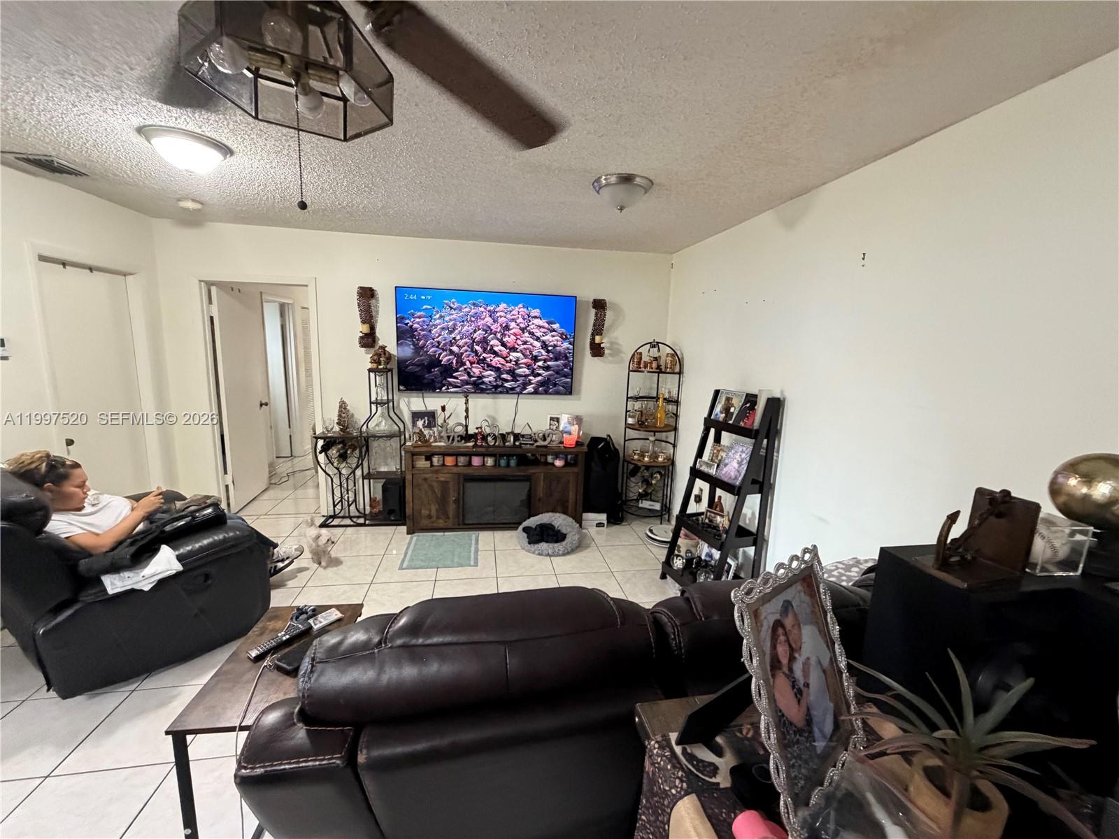671 Northeast 1st Place Hialeah, FL 33010 - Photo 11 of 22
