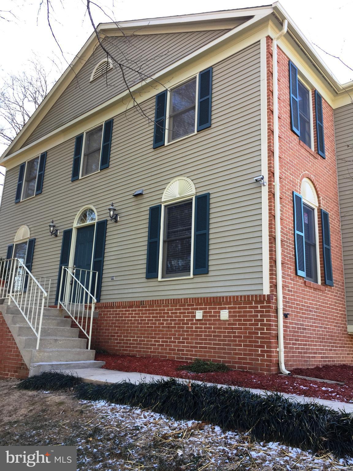 7203 Hidden Ridge Court Springfield, VA 22152 - Photo 1 of 29 Exterior (General)