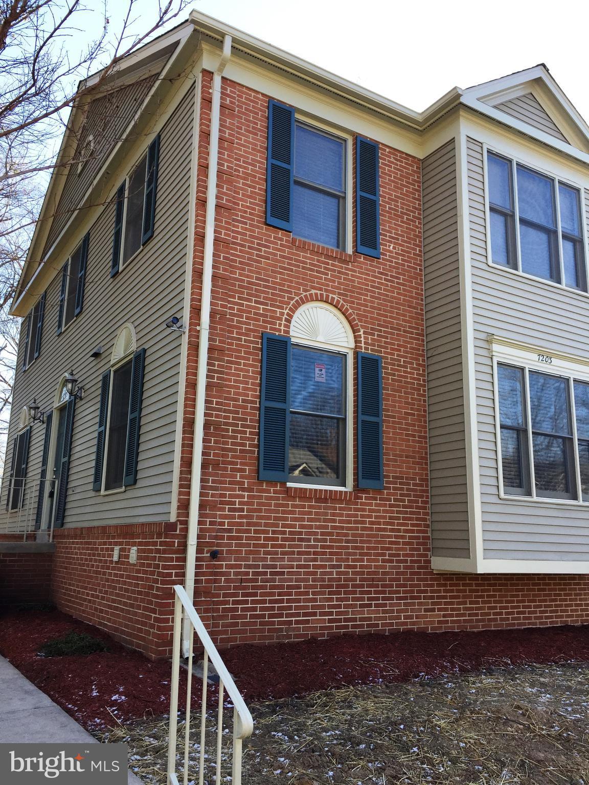 7203 Hidden Ridge Court Springfield, VA 22152 - Photo 2 of 29 Exterior (Front)