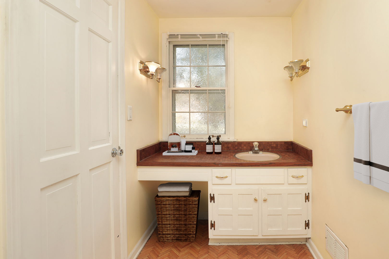 3815 Bordeaux Drive Northbrook, IL 60062 - Photo 54 of 56 a bathroom with a granite countertop sink and a mirror