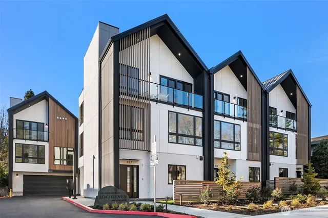 $1,899,000 | 413 99th Avenue Northeast, Bellevue, WA 98004