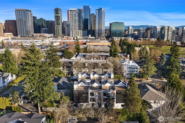 $1,899,000 | 413 99th Avenue Northeast, Bellevue, WA 98004