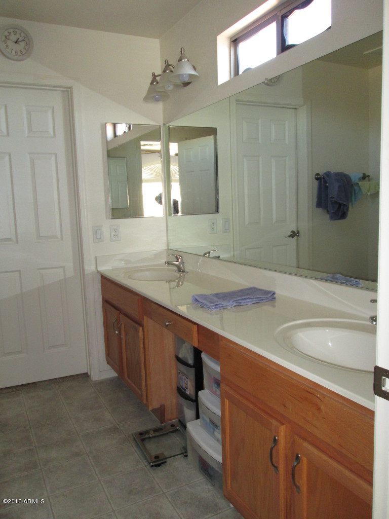 12434 West Redfield Road El Mirage, AZ 85335 - Photo 11 of 17 nov,dec,jan 1 023