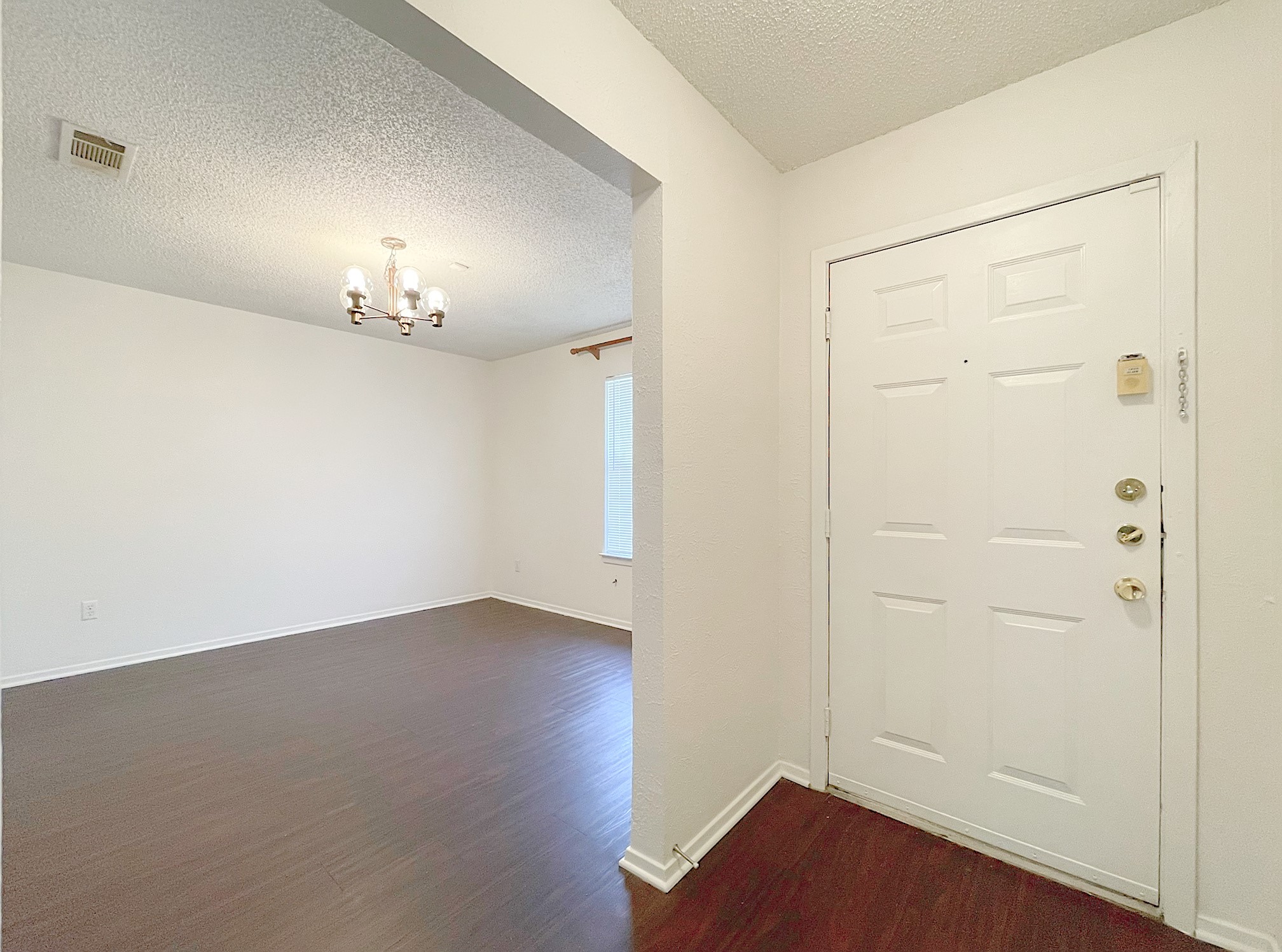 656 Mairo Street Austin, TX 78748 - Photo 2 of 20