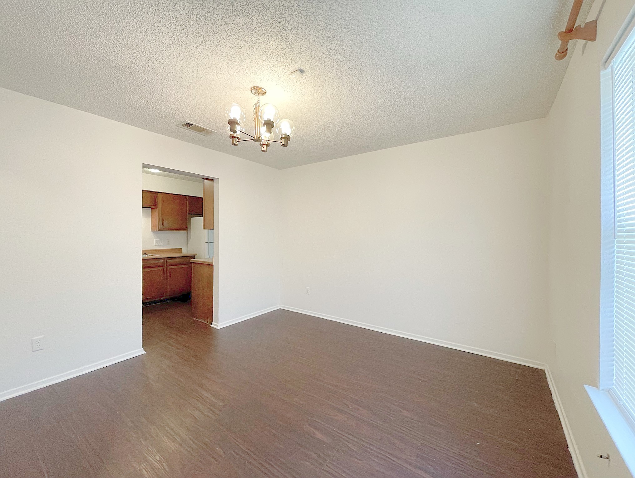 656 Mairo Street Austin, TX 78748 - Photo 3 of 20