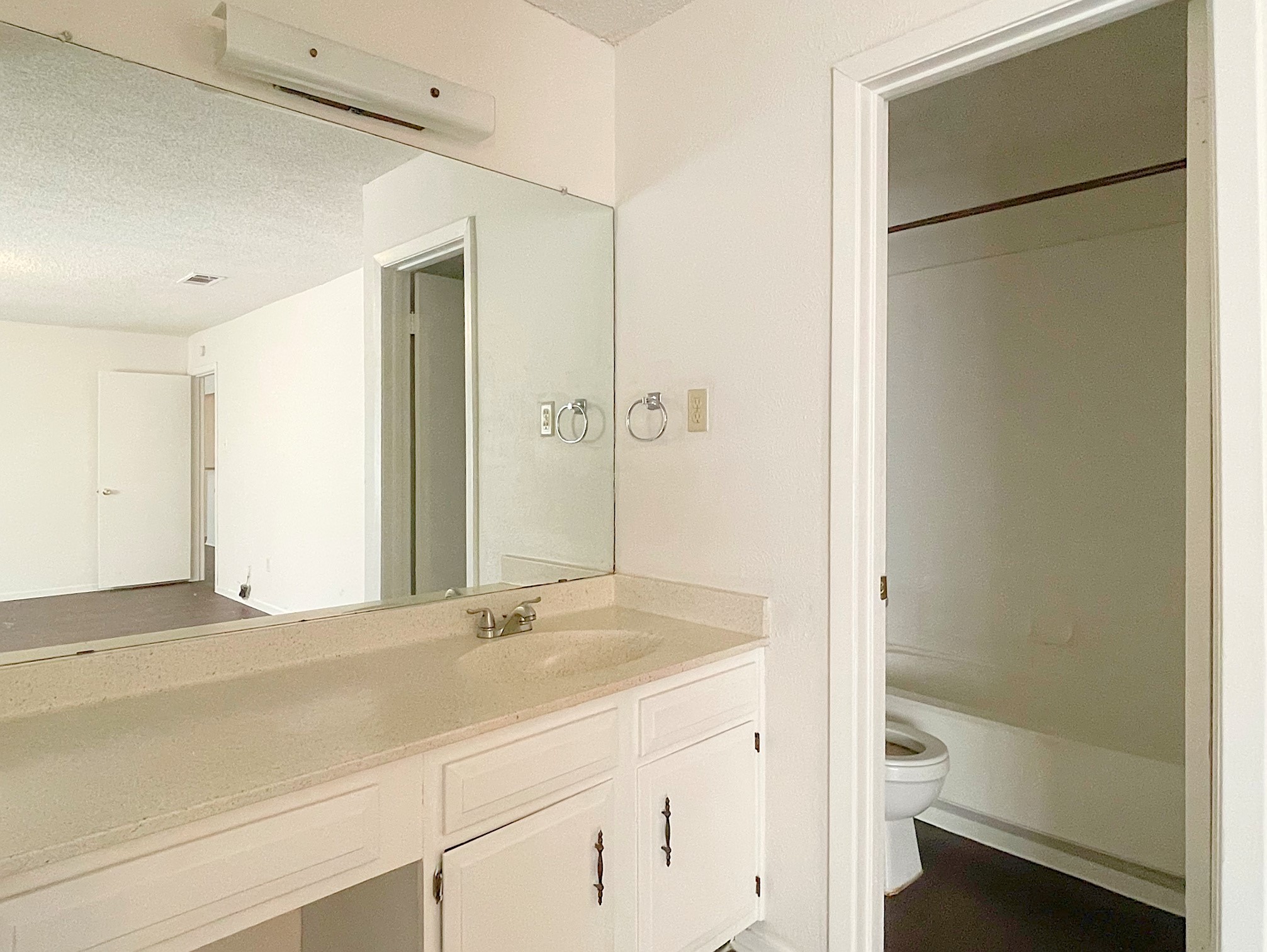 656 Mairo Street Austin, TX 78748 - Photo 10 of 20