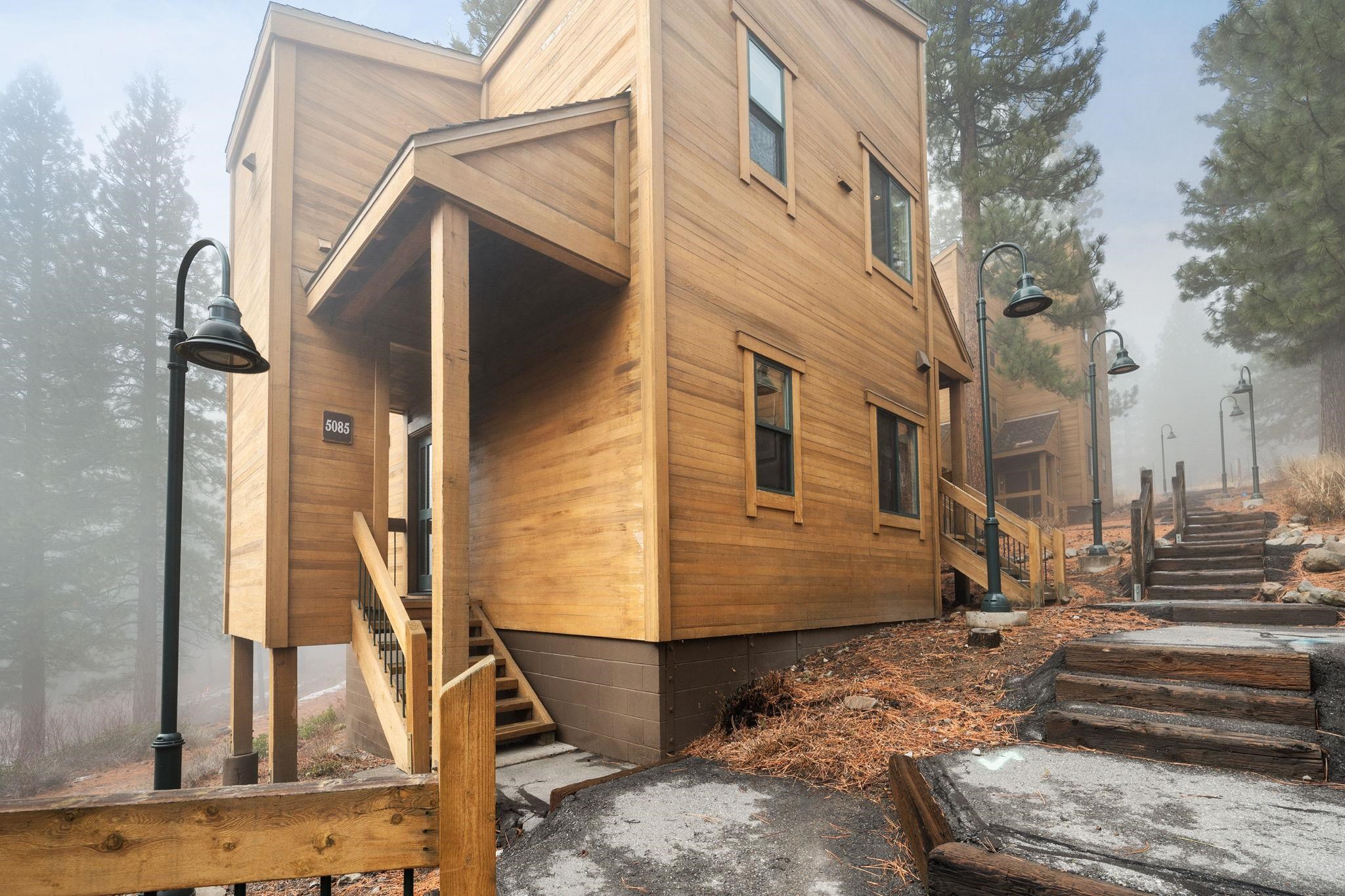 5085 Gold Bend Truckee, CA 96161 - Photo 20 of 22 a view of a house with a yard