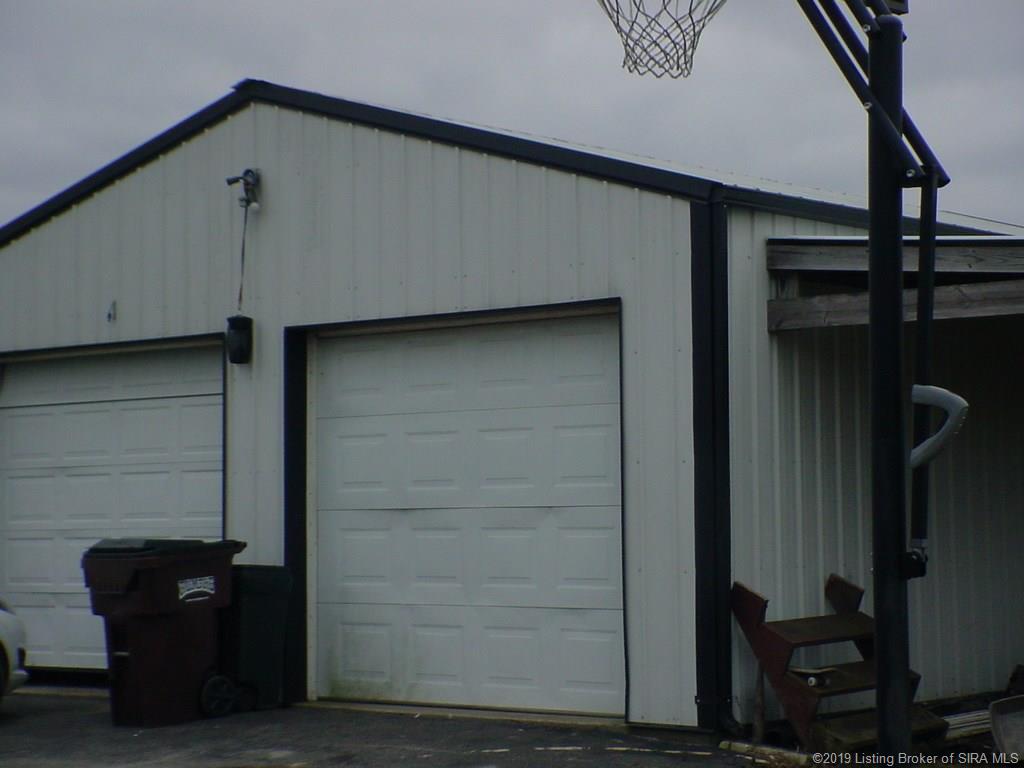 5599 East Stucker Road Scottsburg, IN 47170 - Photo 4 of 15 Gallery Image 4