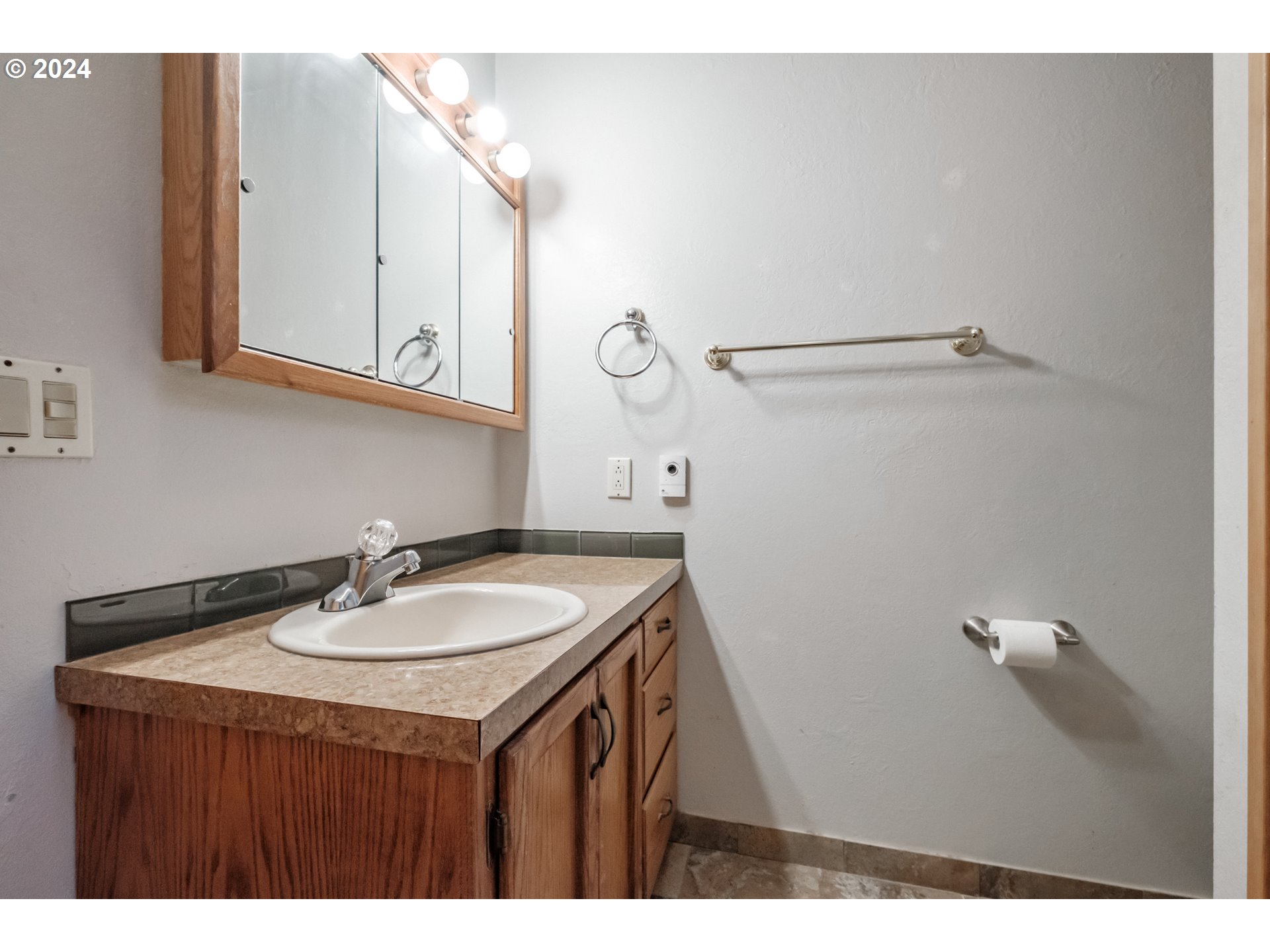 28429 Liberty Road Sweet Home, OR 97386 - Photo 27 of 36 Gallery Image 27