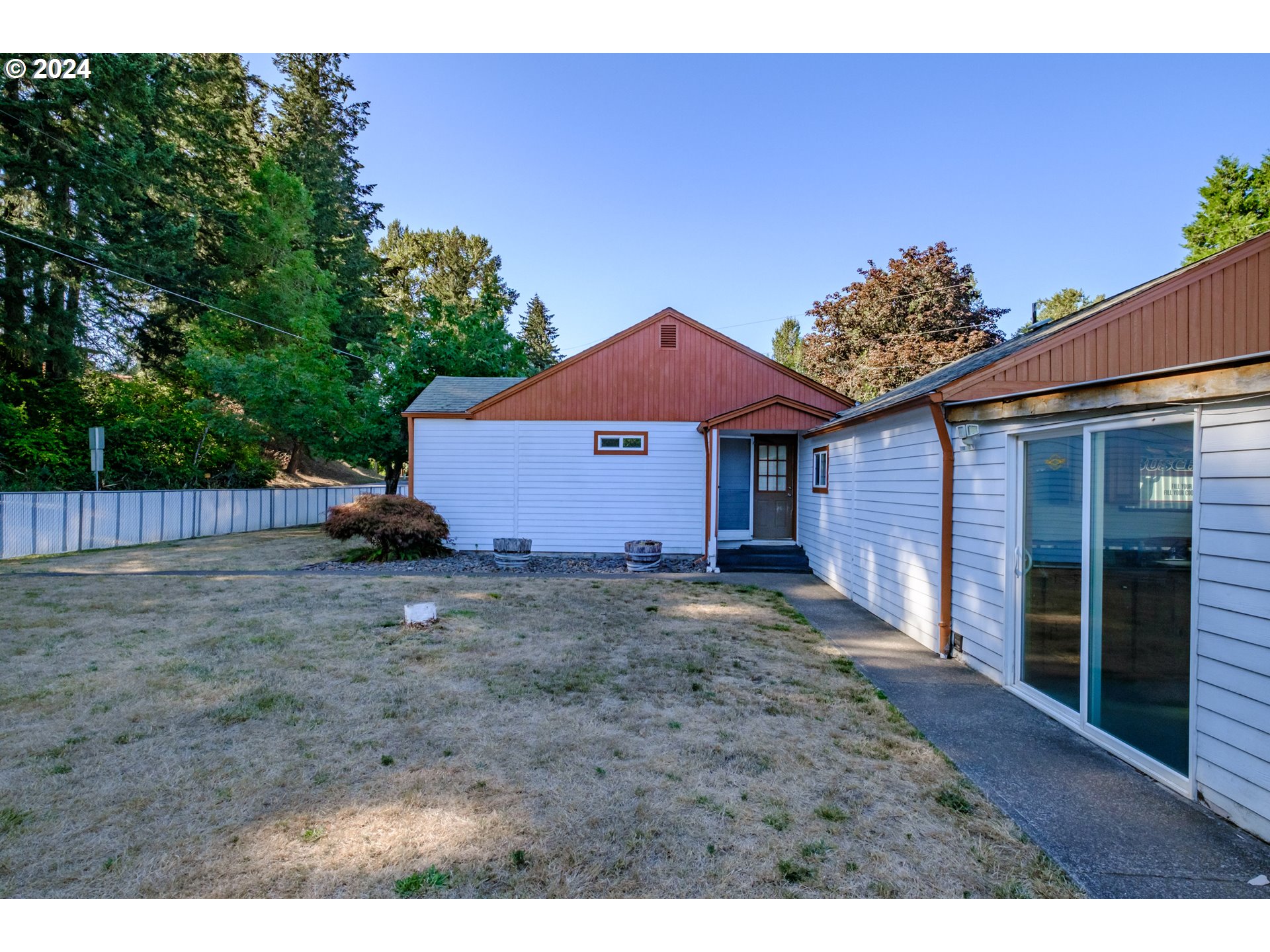 28429 Liberty Road Sweet Home, OR 97386 - Photo 4 of 36 Gallery Image 4