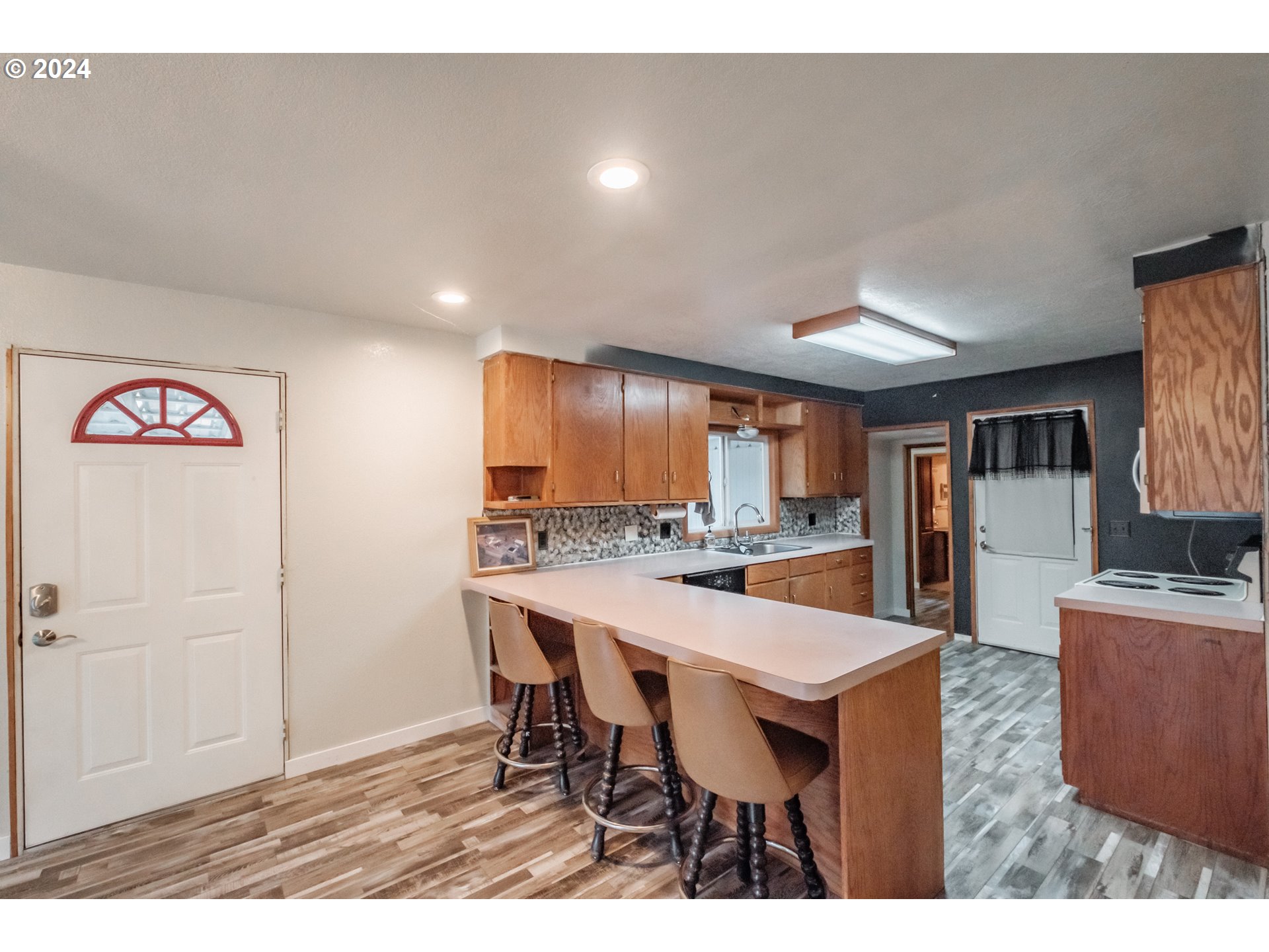 28429 Liberty Road Sweet Home, OR 97386 - Photo 8 of 36 Gallery Image 8