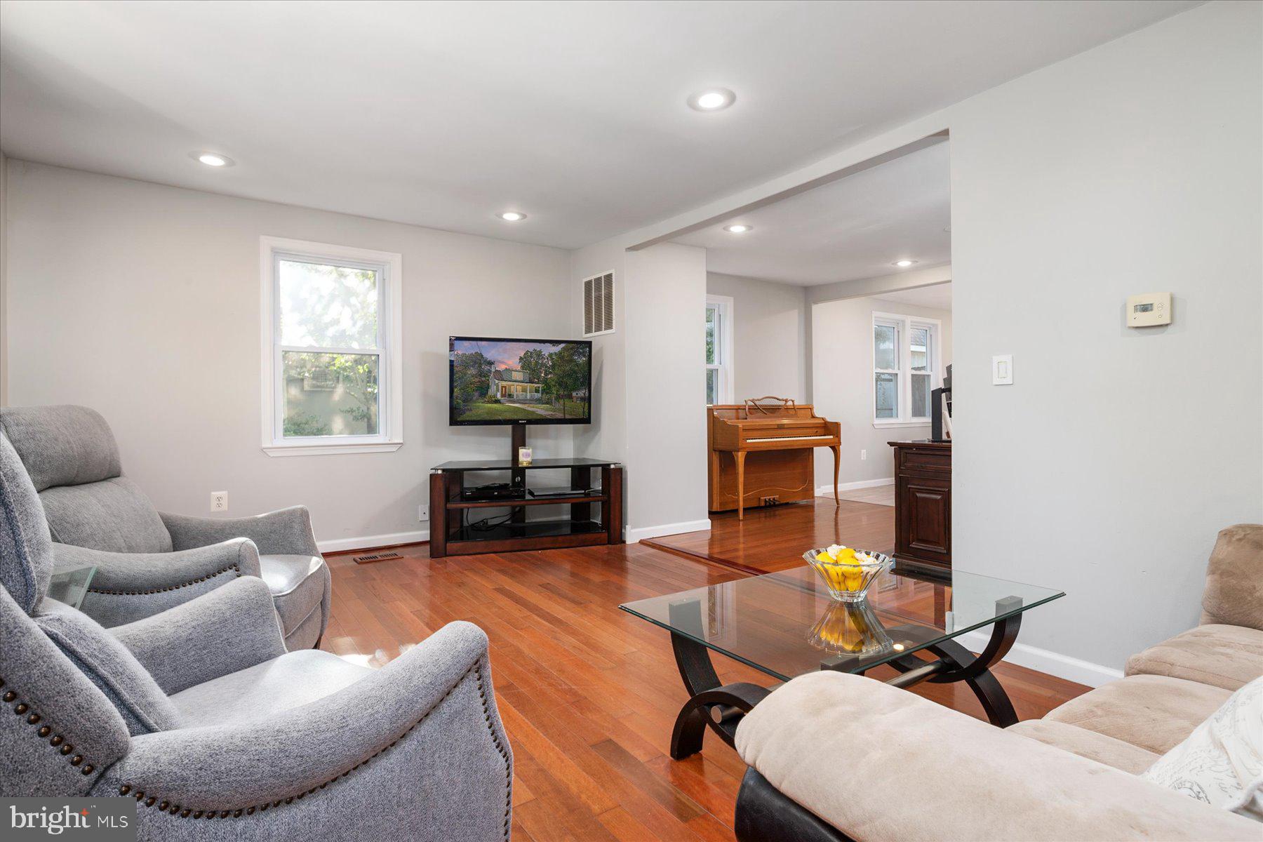 707 Rosemere Avenue Silver Spring, MD 20904 - Photo 9 of 40