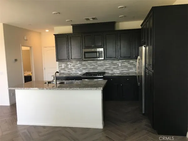 $3,000 | 40444 Calle Real, Murrieta, CA 92563