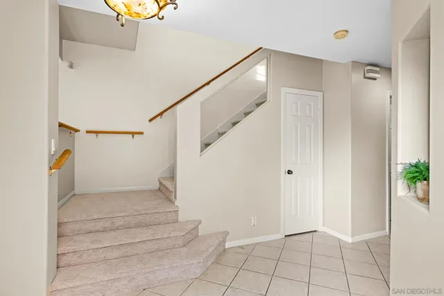 $2,299,000 | 7455 Draper Avenue, Unit 2, La Jolla, CA 92037