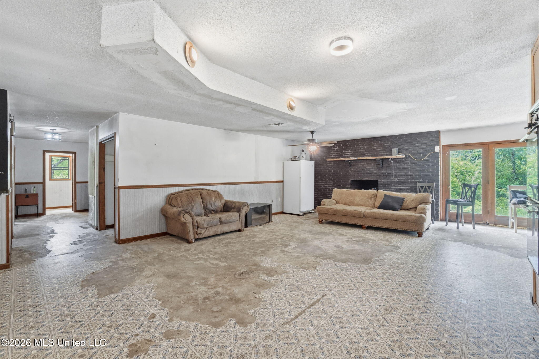 84 Mt Canaan Road Tylertown, MS 39667 - Photo 35 of 37 living room